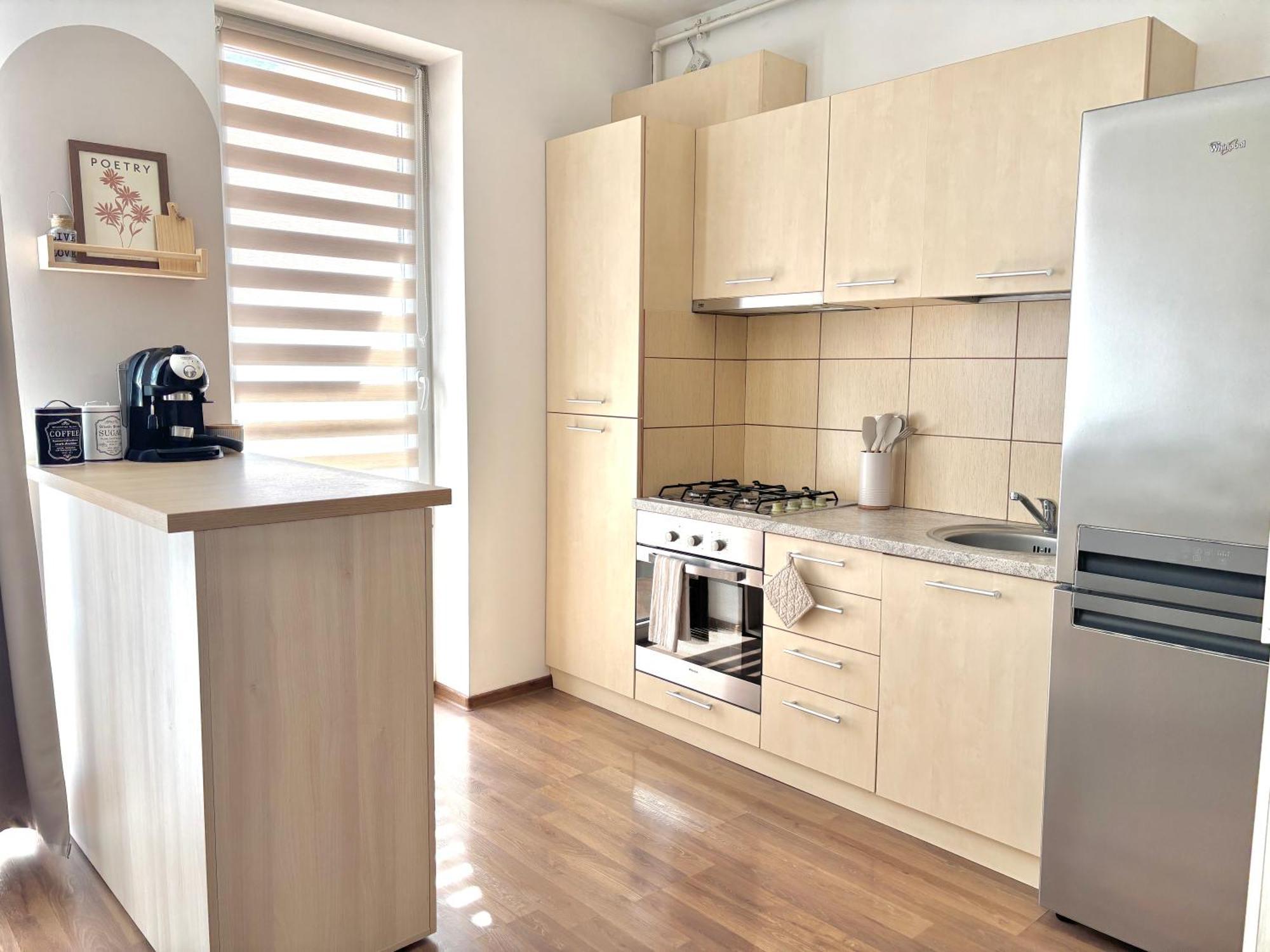 Wanderlust Home Cream, Rasnov Apt For 4, Wifi And Free Parking Extérieur photo